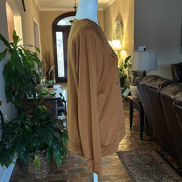 Yellowstone raglan sleeve sweatshirt szM - Picture 3 of 8